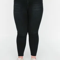 Trendyol Women Plus Size Mildly Distressed Jeans-image-45