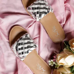 Soul Roots Textured Slip-On Open Toe Flats-picture-46