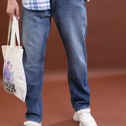 HIGHLANDER Men Straight Fit Mid Rise Light Fade Cotton Regular Jeans-image-18