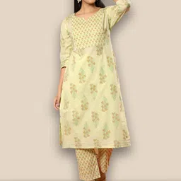 HERE&NOW Round Neck Floral Printed Gotta Patti Regular Kurta with Trousers-14