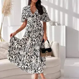 StyleCast Black V-Neck Animal Print Flared Sleeves Maxi Dress-image-53
