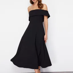 Trendyol Off-Shoulder Fit & Flare Midi Dress-image-15