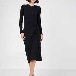SASSAFRAS Black Ribbed Ruched Sheath Midi Dress-image-21