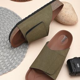 The Roadster Lifestyle Co Men Slip On Sandals-image-73