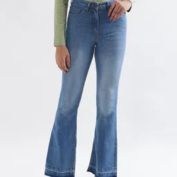 ELLE Women Blue Bootcut Light Fade Whiskers & Chevrons Clean Look Stretchable Jeans-image-3