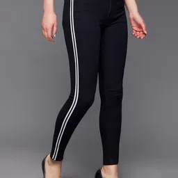 Miss Chase Women Black Slim Fit Side Stripes Clean Look Stretchable Jeans-image-41