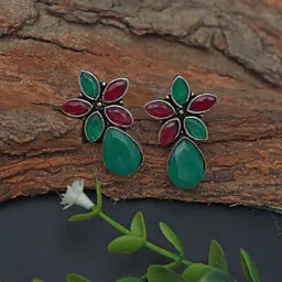 Ozanoo Silver-Plated Oxidised Classic Studs Earrings-21