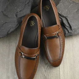 House of Pataudi Men Textured Lightweight Horsebit Slip On Formal Loafers-image-45