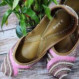Fulkari Women Printed Ethnic Mojaris Flats-picture-55