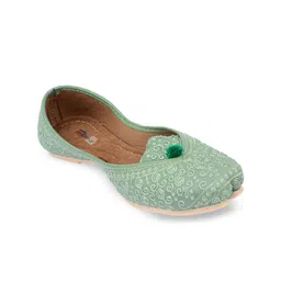 DESI COLOUR Women Green Embellished Leather Ethnic Mojaris Flats-image-37