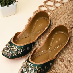 Rocia Women Ethnic Mojaris Flats-image-98