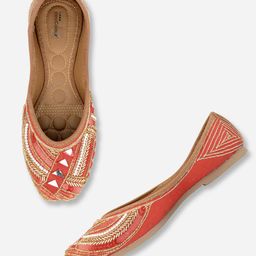 DESI COLOUR Women Red Ethnic Mojaris Flats-picture-24