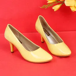 Flat n Heels Pointed Toe Slim Heel Pumps-56