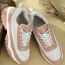 sneakers villa Women Peach-Coloured Colourblocked Sneakers-image-32