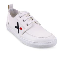 Metro Men White Sneakers-40