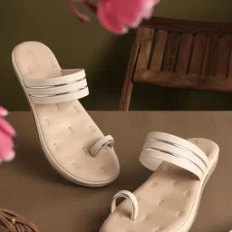 TRASE Women One Toe Flats-30