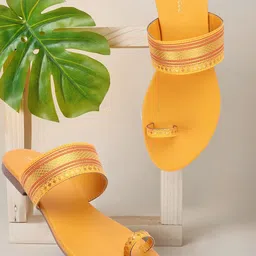 Picktoes Textured One Toe Flats-image-9