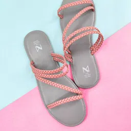 THE MADRAS TRUNK Women Textured Open Toe Flats-image-32