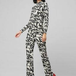 ONLY Women Animal Printed Flared High-Rise Trousers-image-71