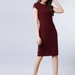 CHIC BY TOKYO TALKIES Women Maroon Solid Sheath Dress-picture-29
