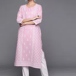 Varanga Ethnic Motifs Printed Cotton Kurta-picture-26