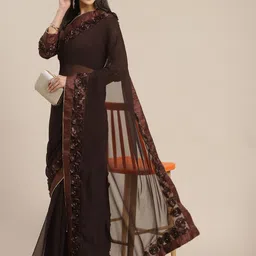 DIVASTRI Beads and Stones Saree-image-8
