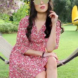 Sera Fuchsia & Off White Floral Printed Puff Sleeves Dress-image-28