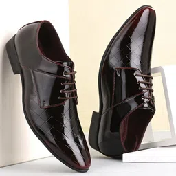 INVICTUS Men Red Textured Formal Derbys-picture-14