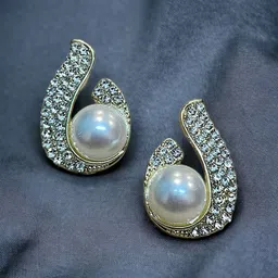 ISHKAARA Gold-Plated Teardrop Shaped Studs Earrings-7