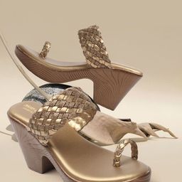 madam glorious Embellished Wedge Sandals-19