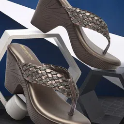 madam glorious Women Embellished Wedge Heel Sandals-28