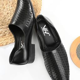 VIV Men Textured Padded Insole Mojaris With Laser Cuts-11