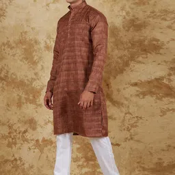 BLUESAANCHI Textured Mandarin Collar Straight Kurta With Trousers-picture-35