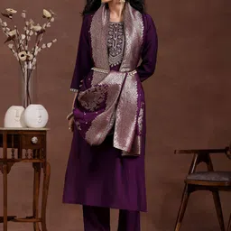 Libas Women Floral Yoke Design Regular Thread Work Kurta with Trousers & With Dupatta-45
