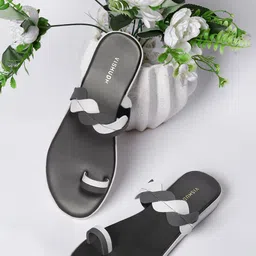 Vishudh Black & Grey Colourblocked Open One Toe Flats-28