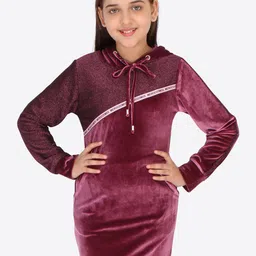 CUTECUMBER Maroon Hooded Embellished T-Shirt Dress-picture-28