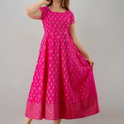 HERE&NOW Pink Ethnic Motifs Printed Fit And Flare Midi Ethnic Dress-image-7