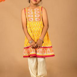 HERE&NOW Girls Printed Sleeveless Cotton Tunic With Trousers-image-18