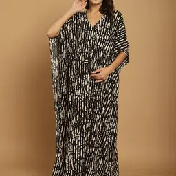 Secret Wish Printed V-Neck Kaftan Maternity Nightdress-image-76
