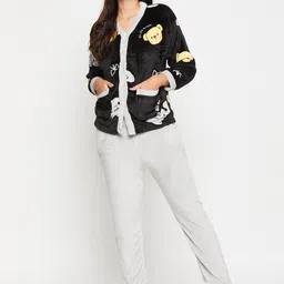 Camey Graphic Printed Sweater With Lounge Pant-image-69