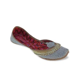 Fulkari Women Silver-Toned Ethnic Embellished Mojaris-picture-35