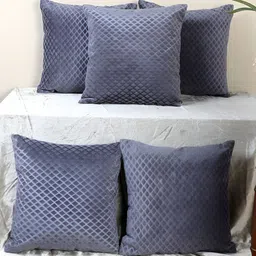 MFD HOME FURNISHING Grey 5 Pieces Geometric Velvet Square Cushion Covers-image-18