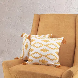 KRAVIKA Yellow & White 2 Pieces Geometric Cotton Square Cushion Covers-18
