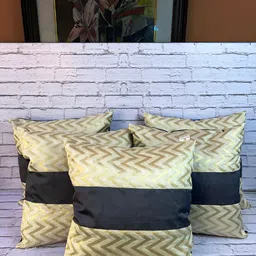 Pink Parrot Gold Toned & Black 5 Pieces Geometric Printed Square Cushion Covers-image-18