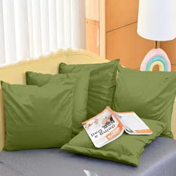 Divine Casa Green Set of 5 Velvet Square Cushion Covers-image-92