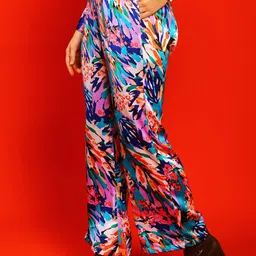 Sera Women Blue & Pink Printed Smart Relaxed Straight Leg Easy Wash Trousers-image-50
