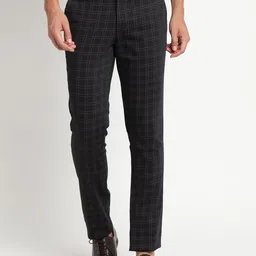 Turtle Men Black Checked Relaxed Tapered Fit Trousers-image-94