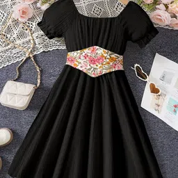 BAESD Colourblocked Crepe Fit & Flare Dress-picture-26