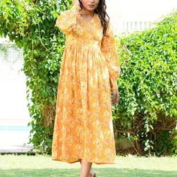 GULAB CHAND TRENDS Yellow Floral Print Formal Fit & Flare Dress-image-40