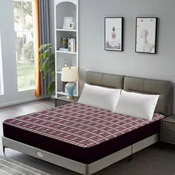 DREAM CARE Maroon Geometric Stretchable Water Resistant Single Bed Mattress Protector-image-32